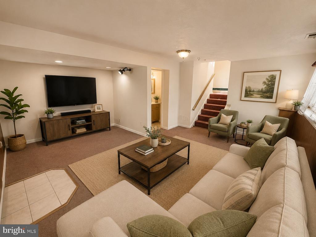 21 WOODMANS COURT