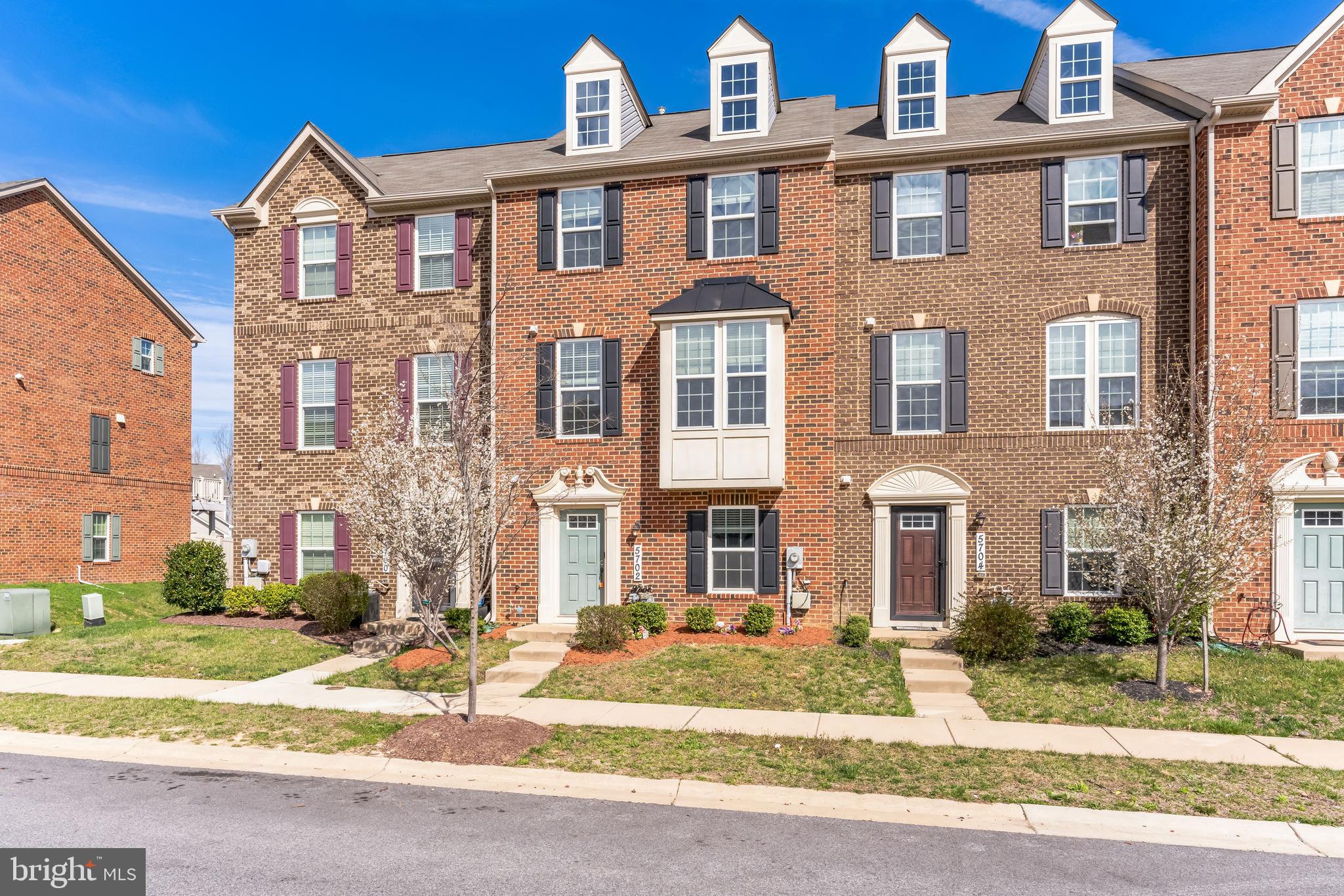 5702 RIVER SHARK LANE