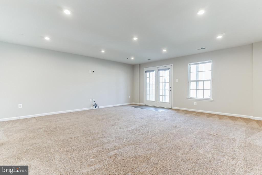 5702 RIVER SHARK LANE
