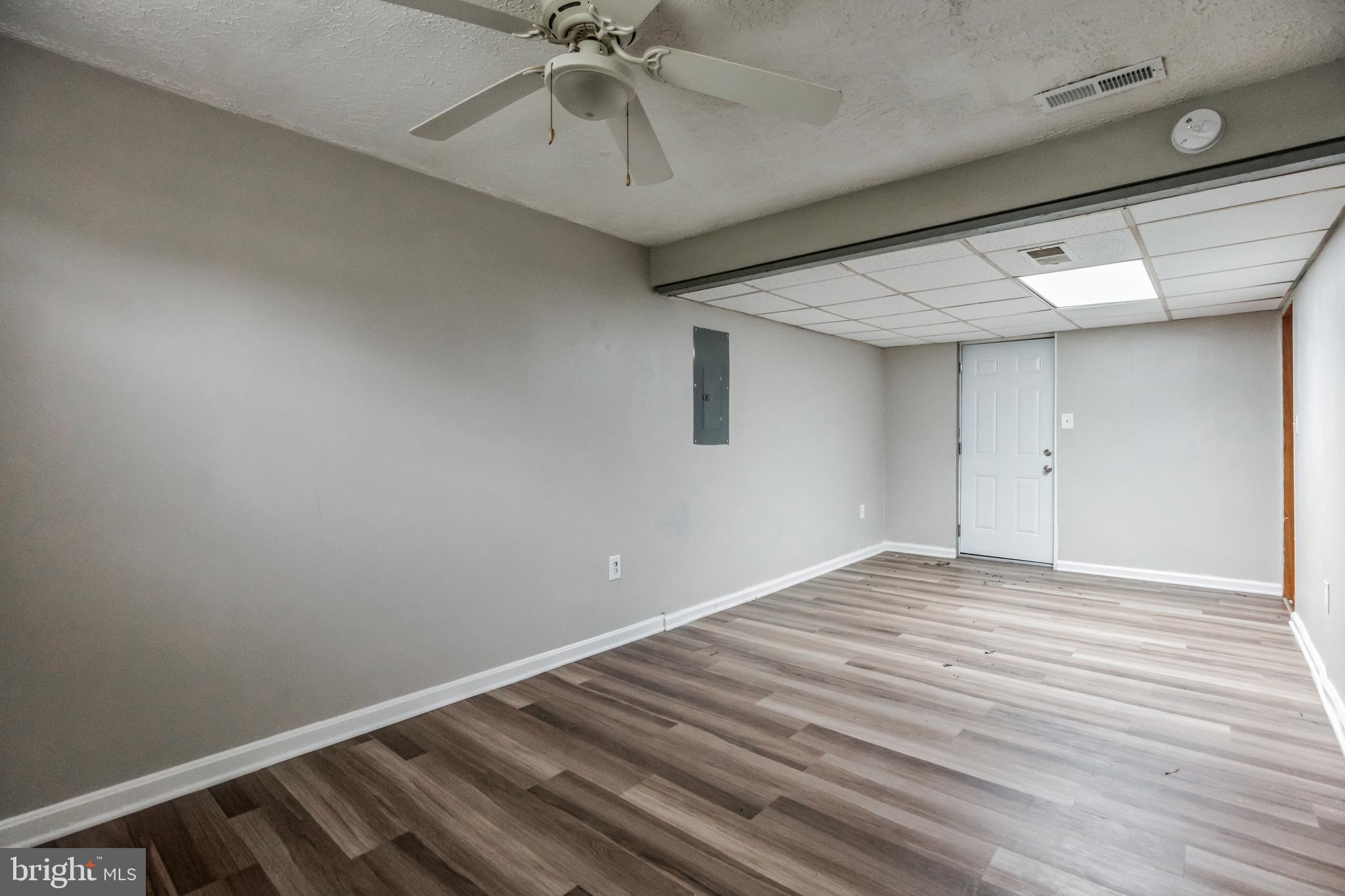 2153 FREEMANTLE COURT