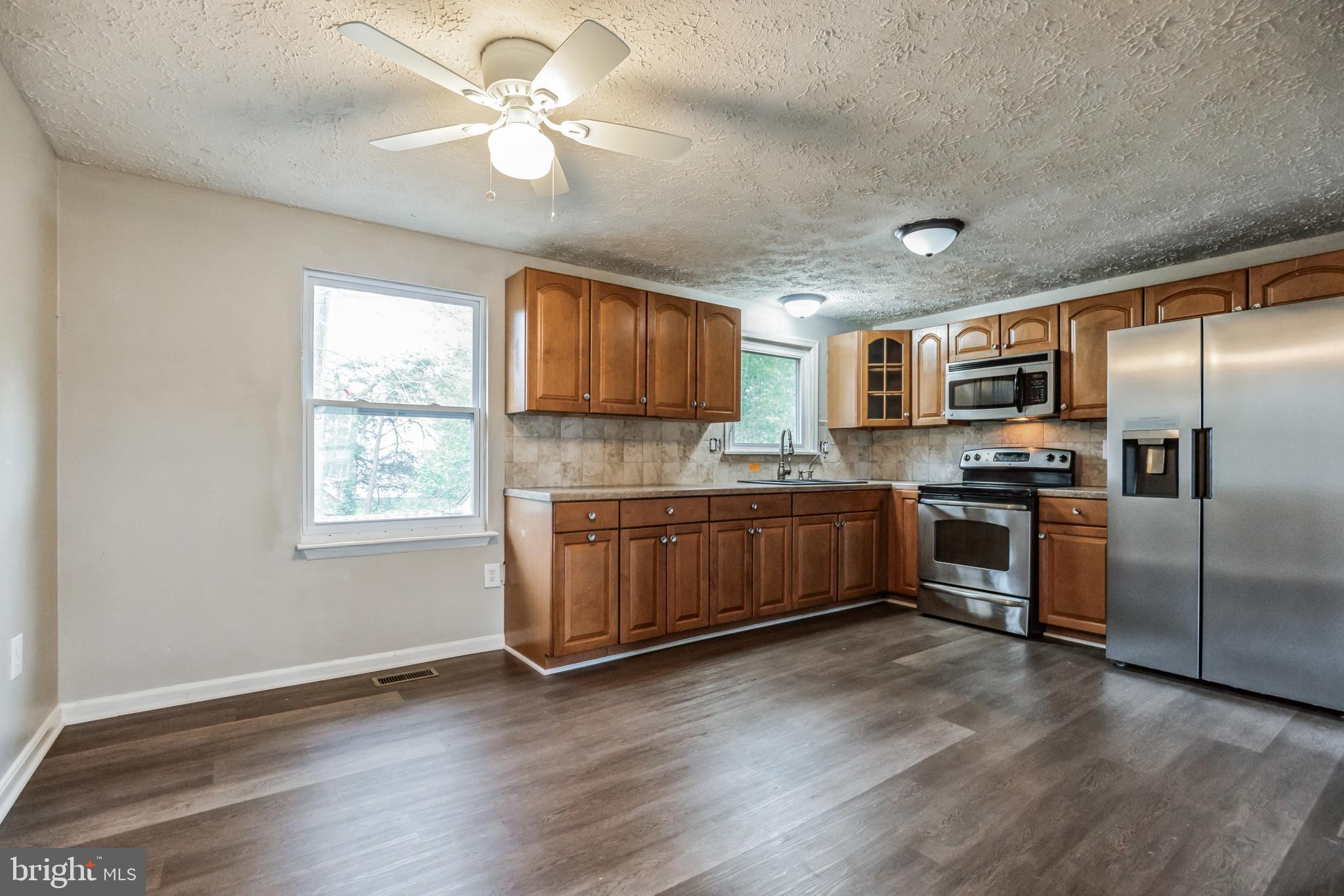 2153 FREEMANTLE COURT