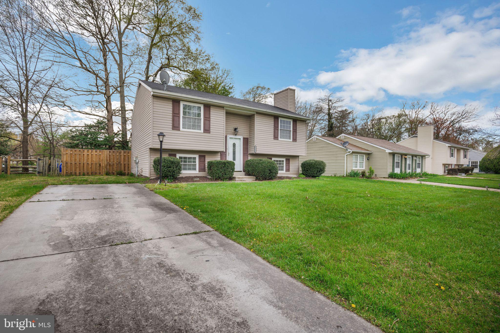 2153 FREEMANTLE COURT