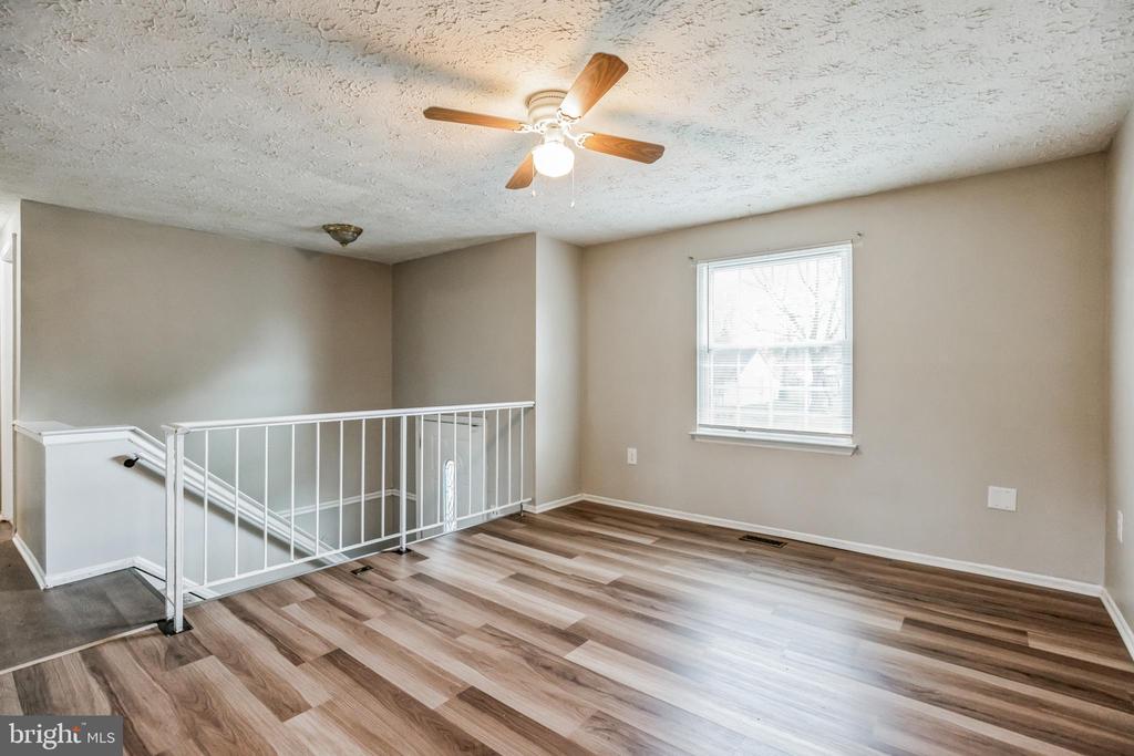 2153 FREEMANTLE COURT