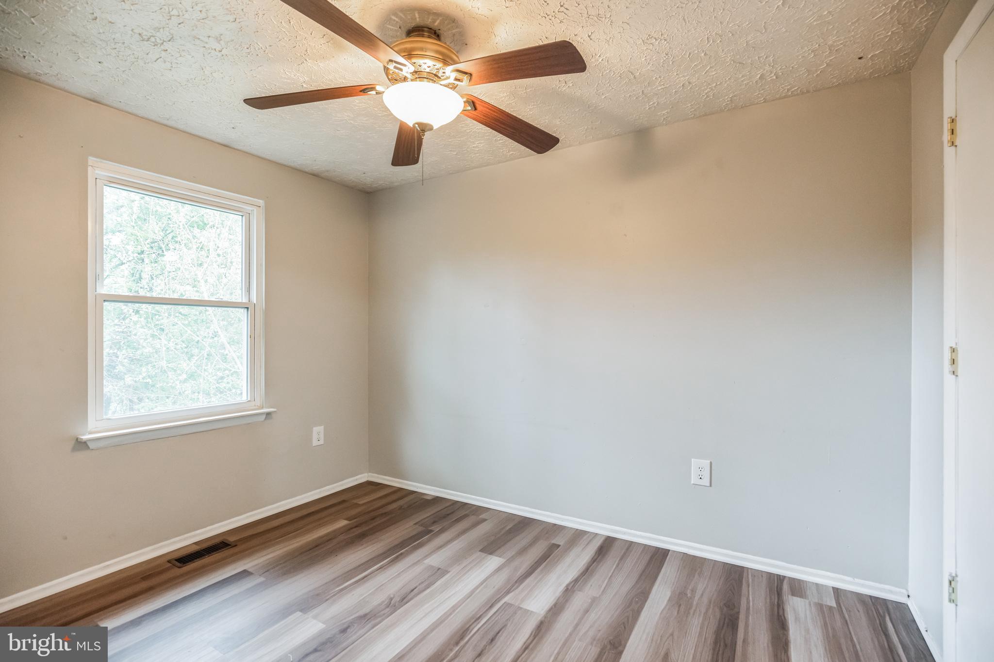 2153 FREEMANTLE COURT