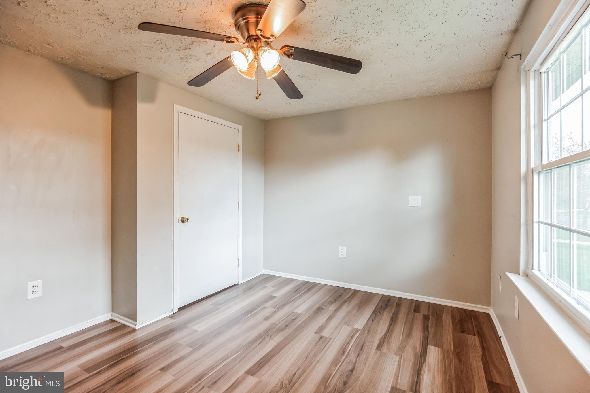 2153 FREEMANTLE COURT