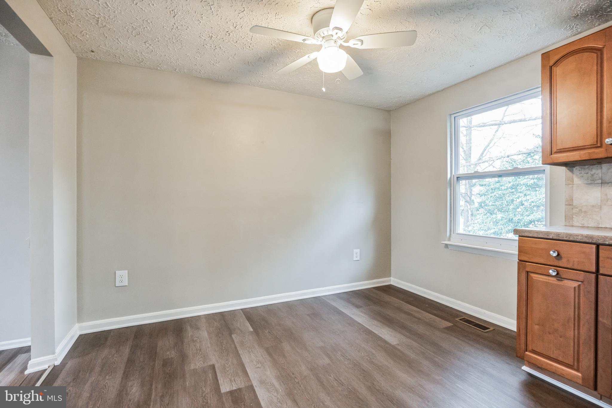 2153 FREEMANTLE COURT