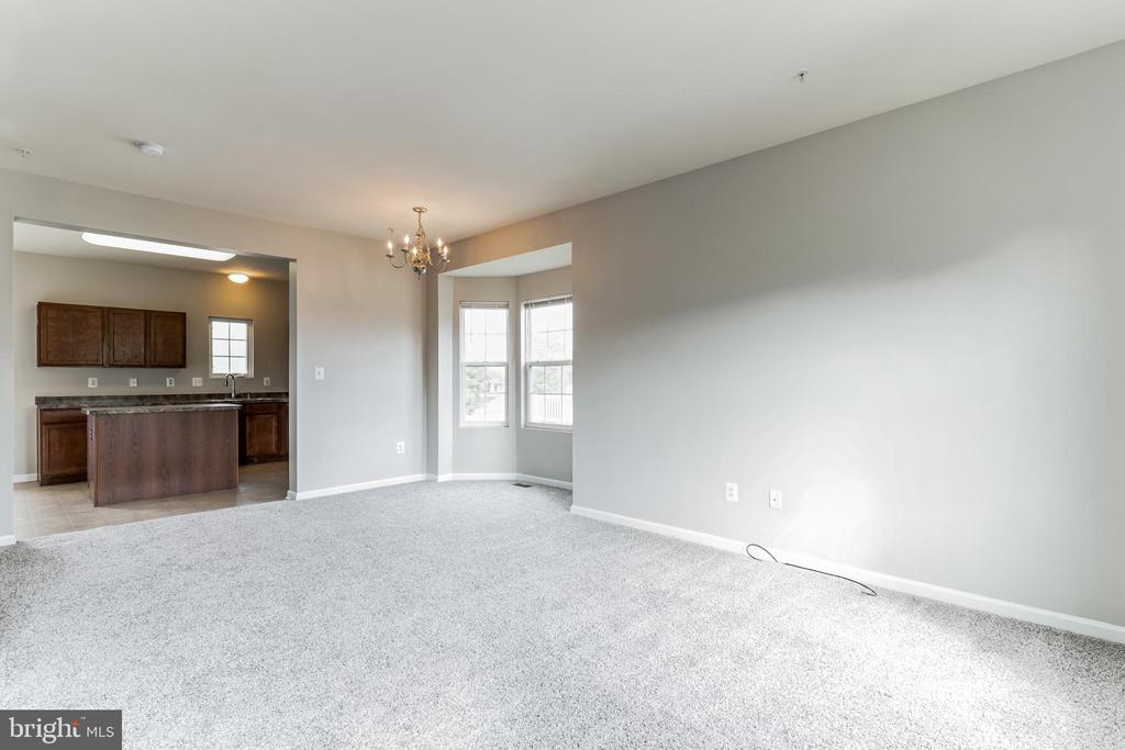 5019 OYSTER REEF PLACE