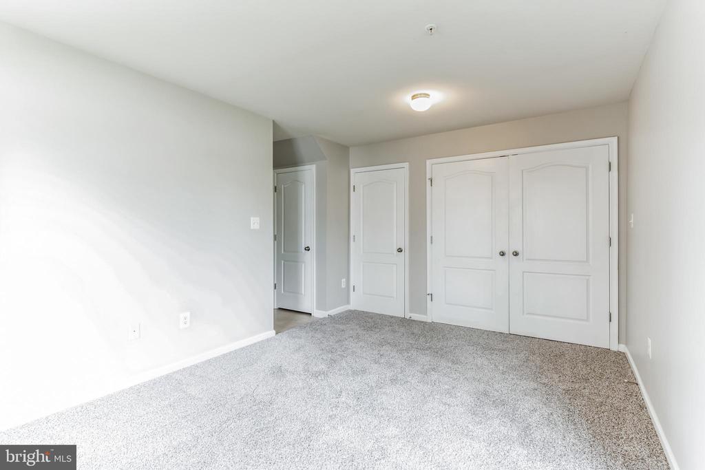 5019 OYSTER REEF PLACE