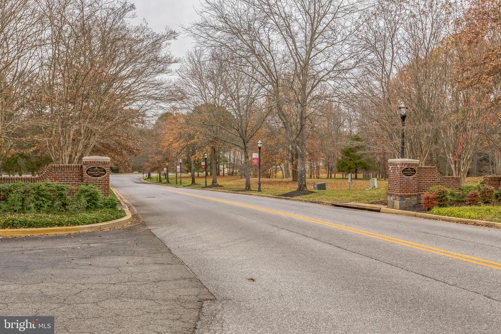 9 MUSTANG DRIVE