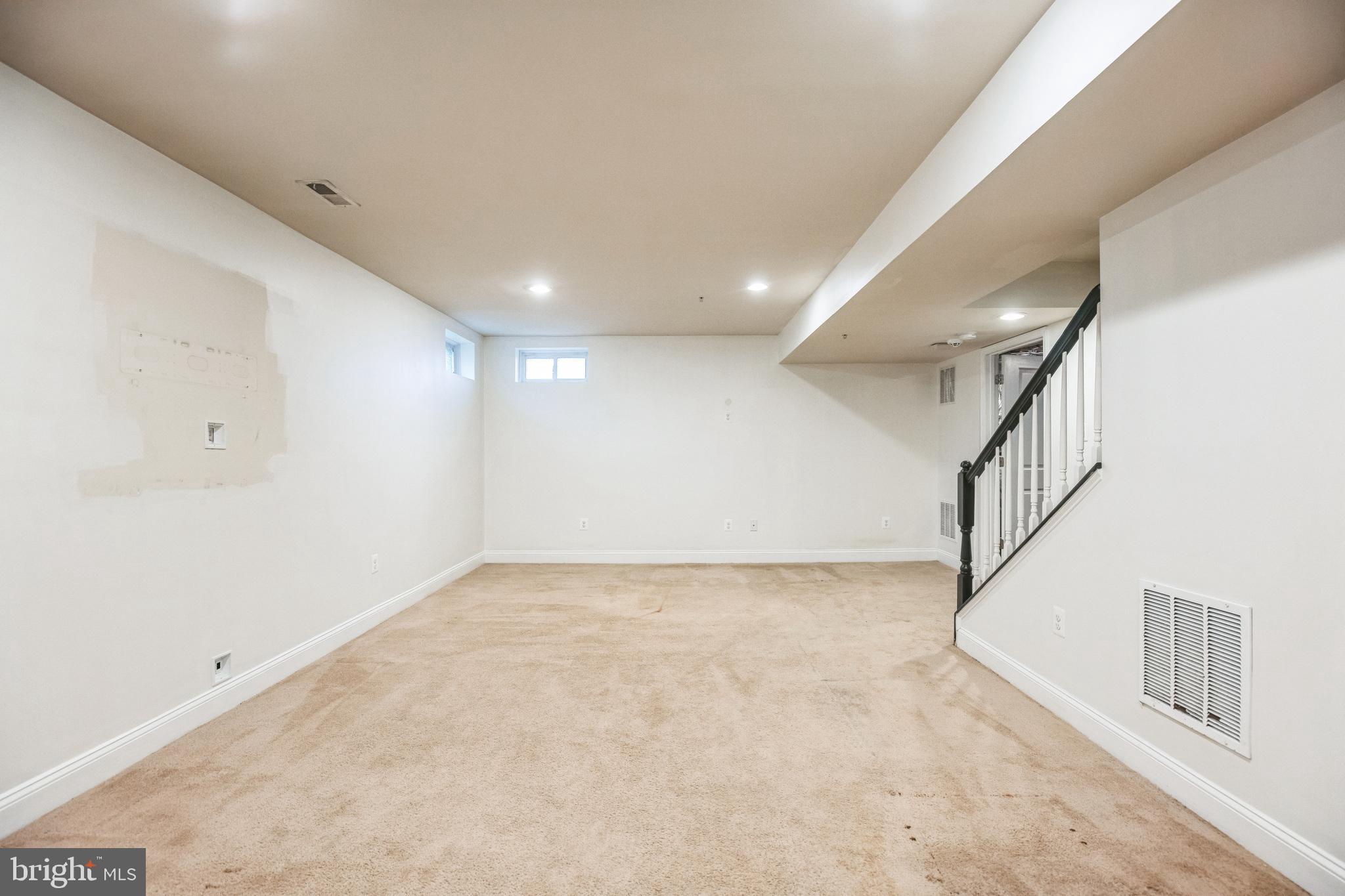 5393 DARLINGTON COURT