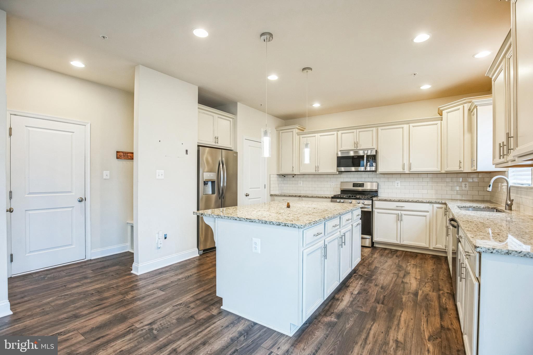 5393 DARLINGTON COURT