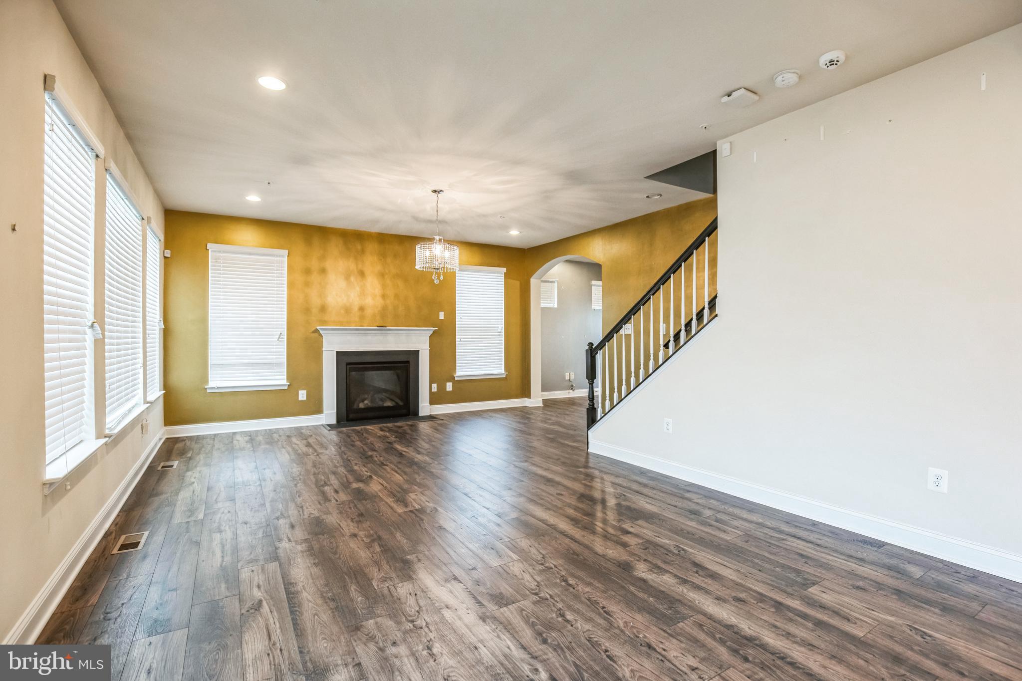 5393 DARLINGTON COURT