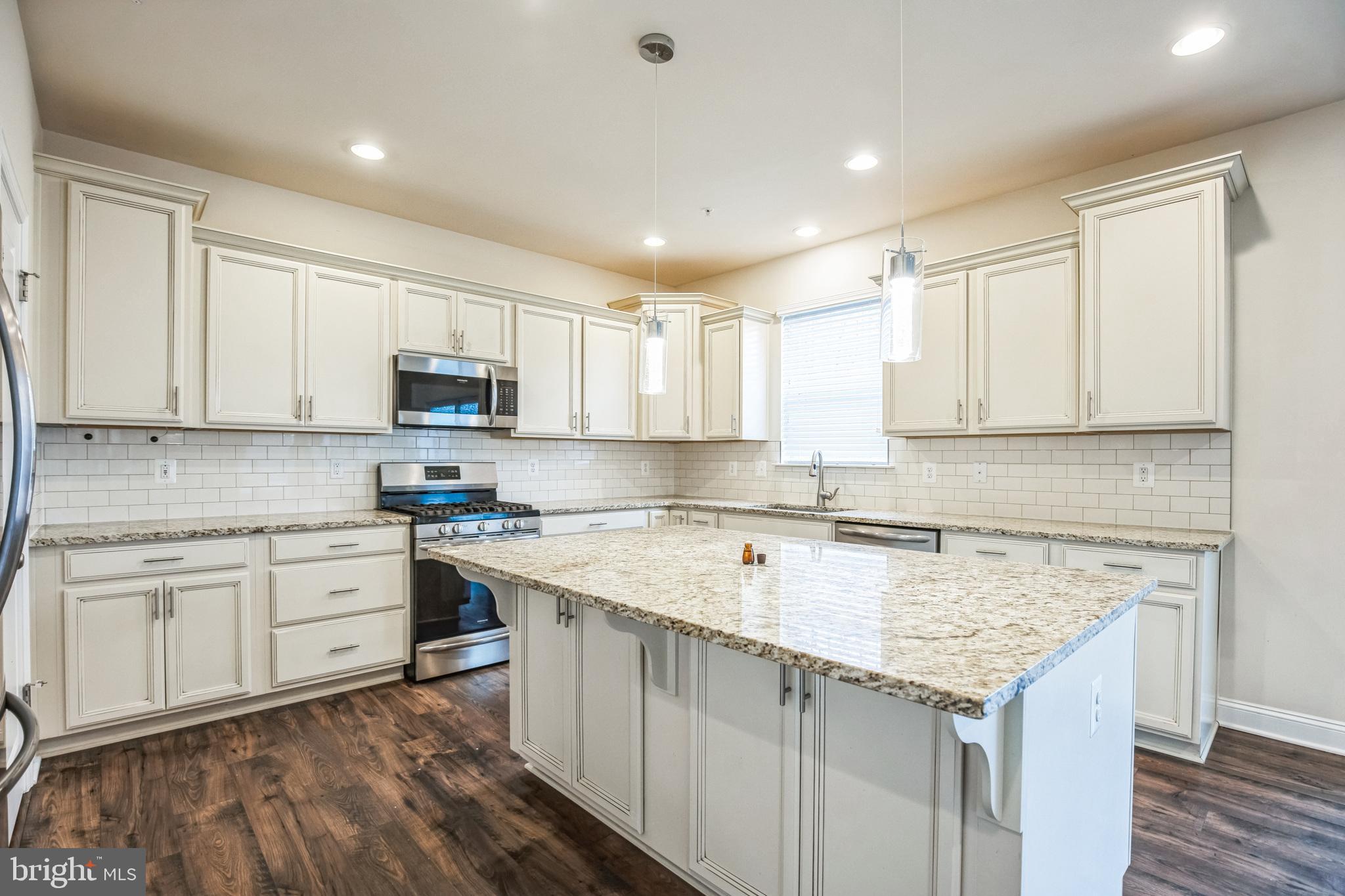 5393 DARLINGTON COURT