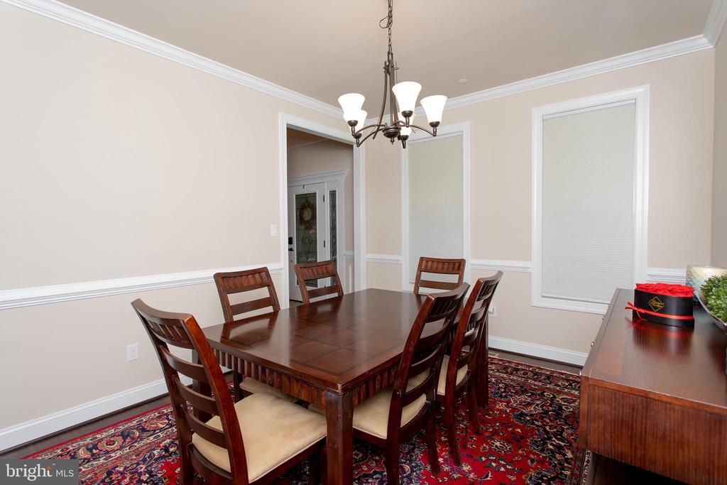 4550 GUINEVERE LANE