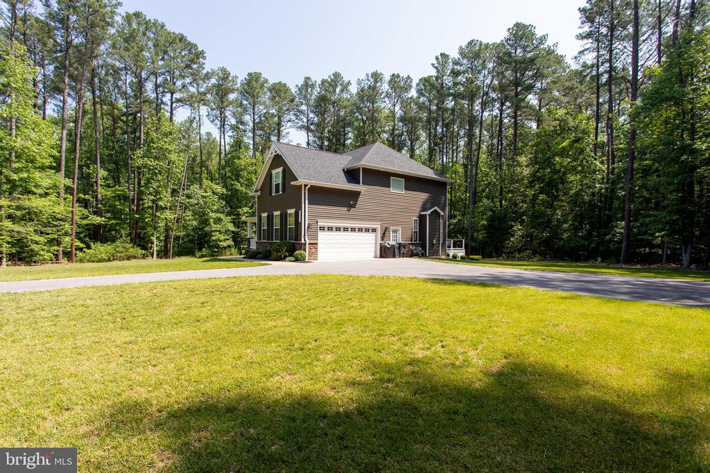 4550 GUINEVERE LANE