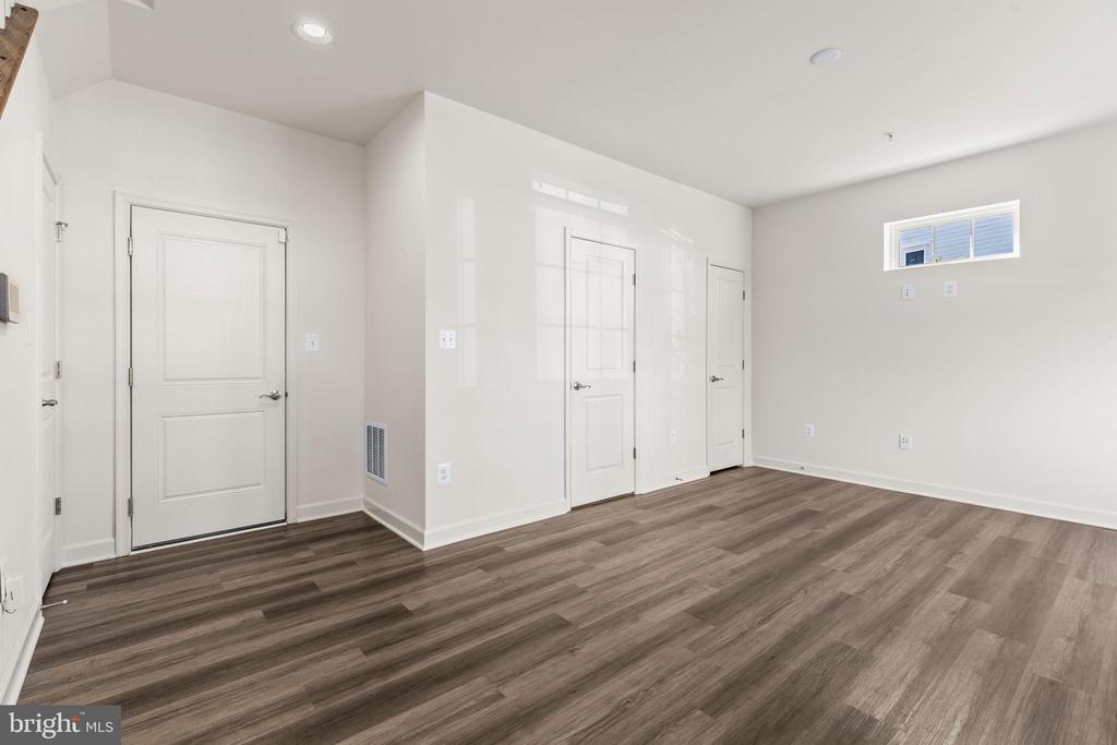 280 BUCKEYE CIRCLE