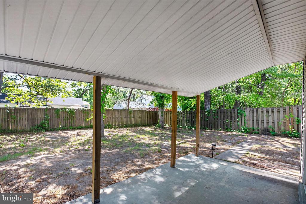 4816 UNDERWOOD COURT