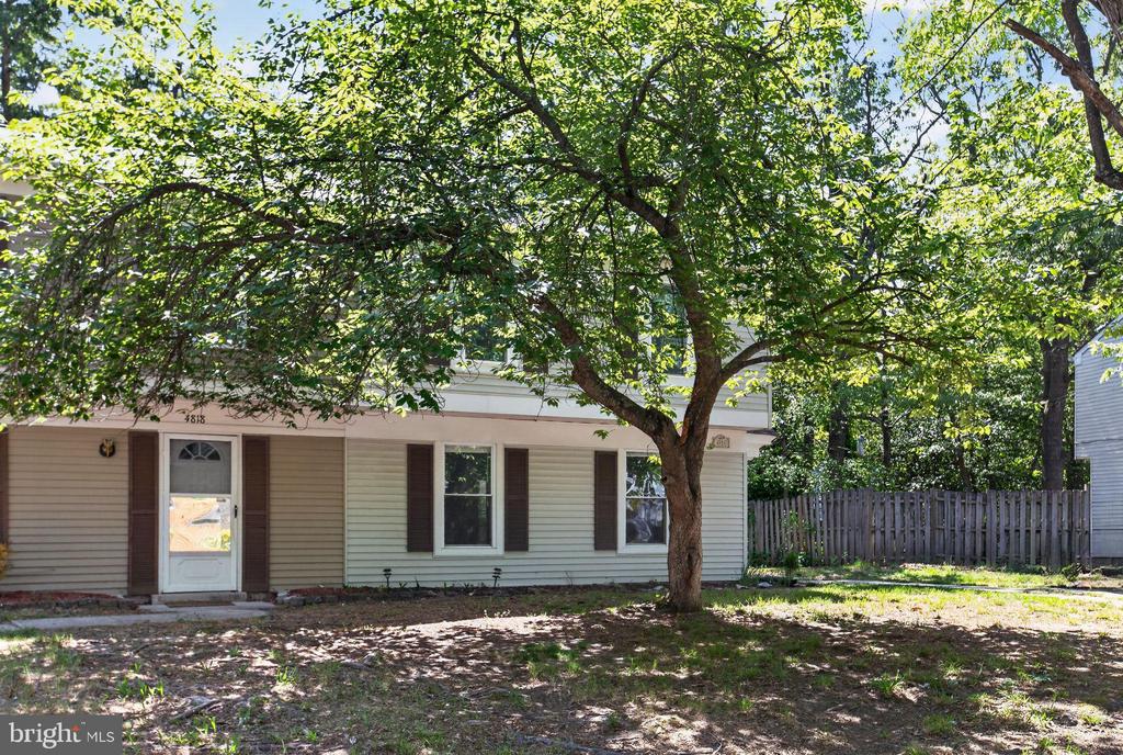 4816 UNDERWOOD COURT