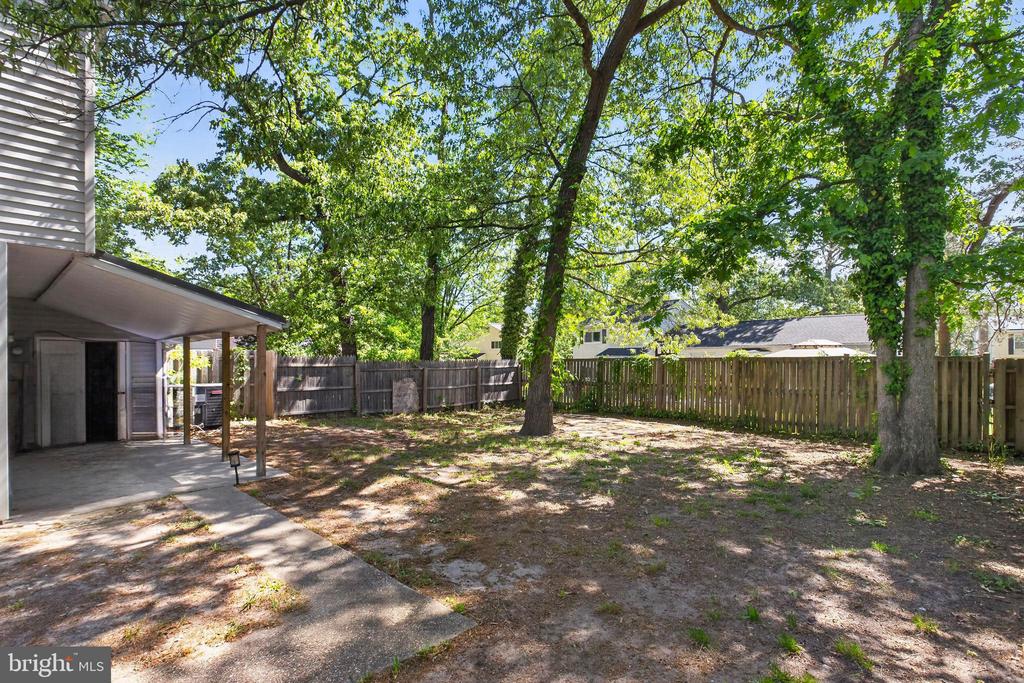 4816 UNDERWOOD COURT