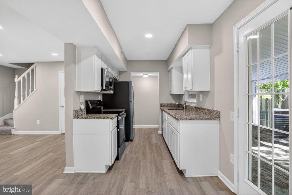 4816 UNDERWOOD COURT