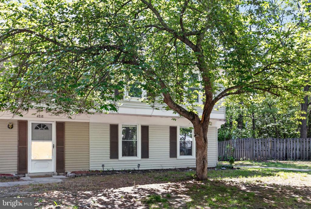 4816 UNDERWOOD COURT