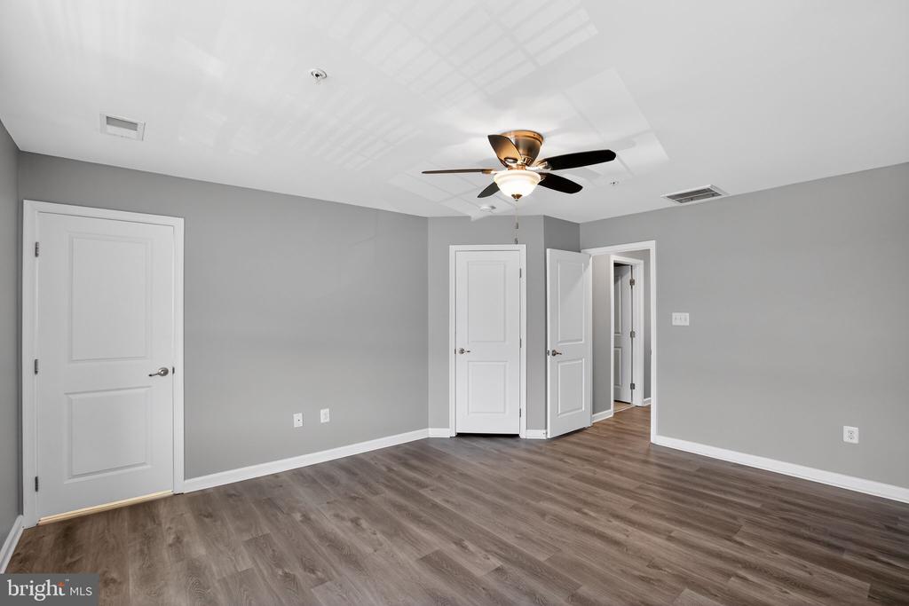 5413 DOUBLEDAY LANE