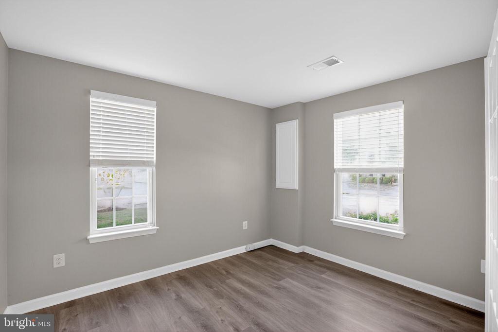 5413 DOUBLEDAY LANE