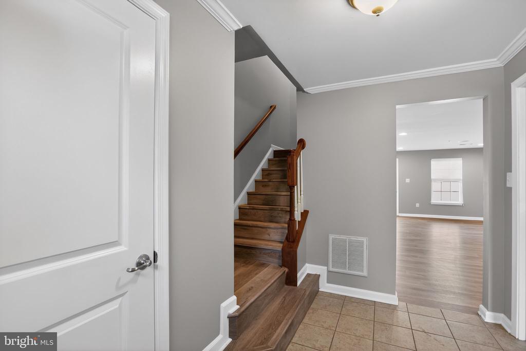 5413 DOUBLEDAY LANE