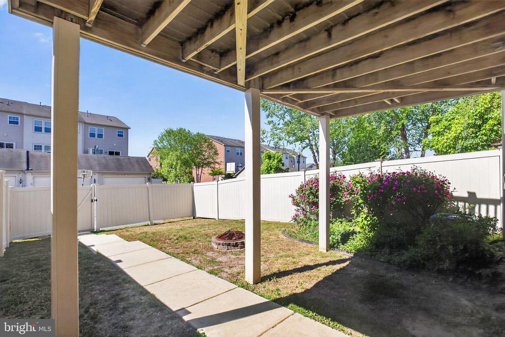 5413 DOUBLEDAY LANE