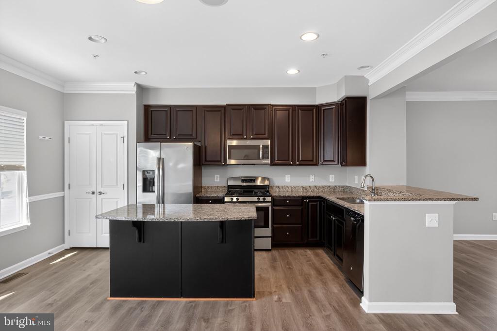 5413 DOUBLEDAY LANE
