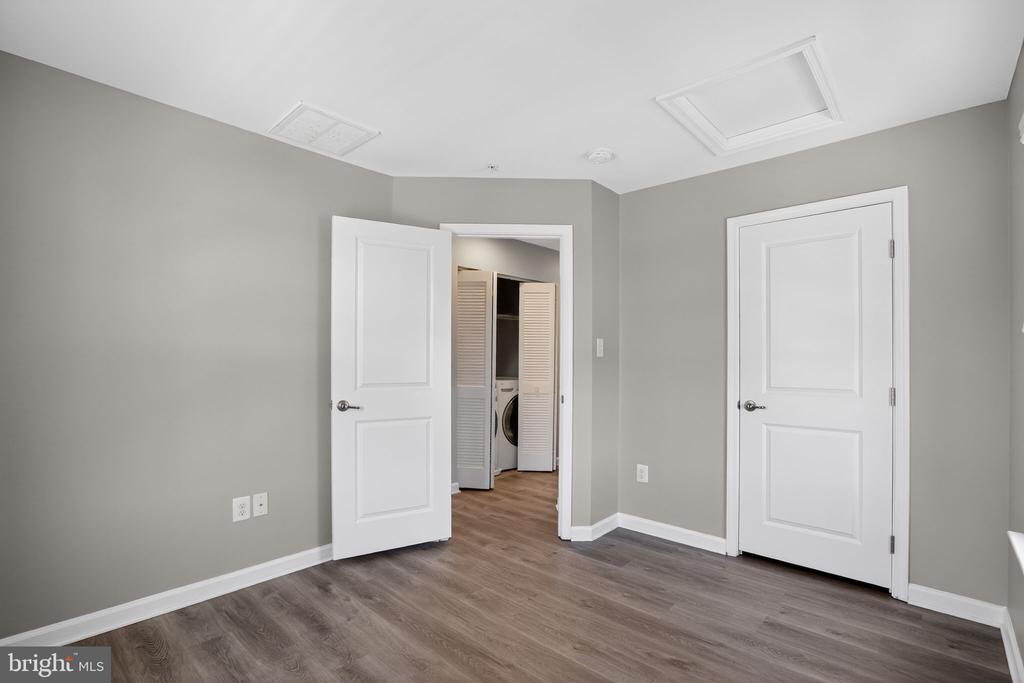 5413 DOUBLEDAY LANE