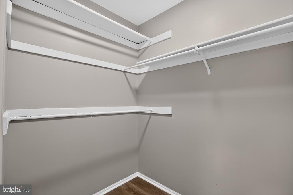 2421 YORK COURT