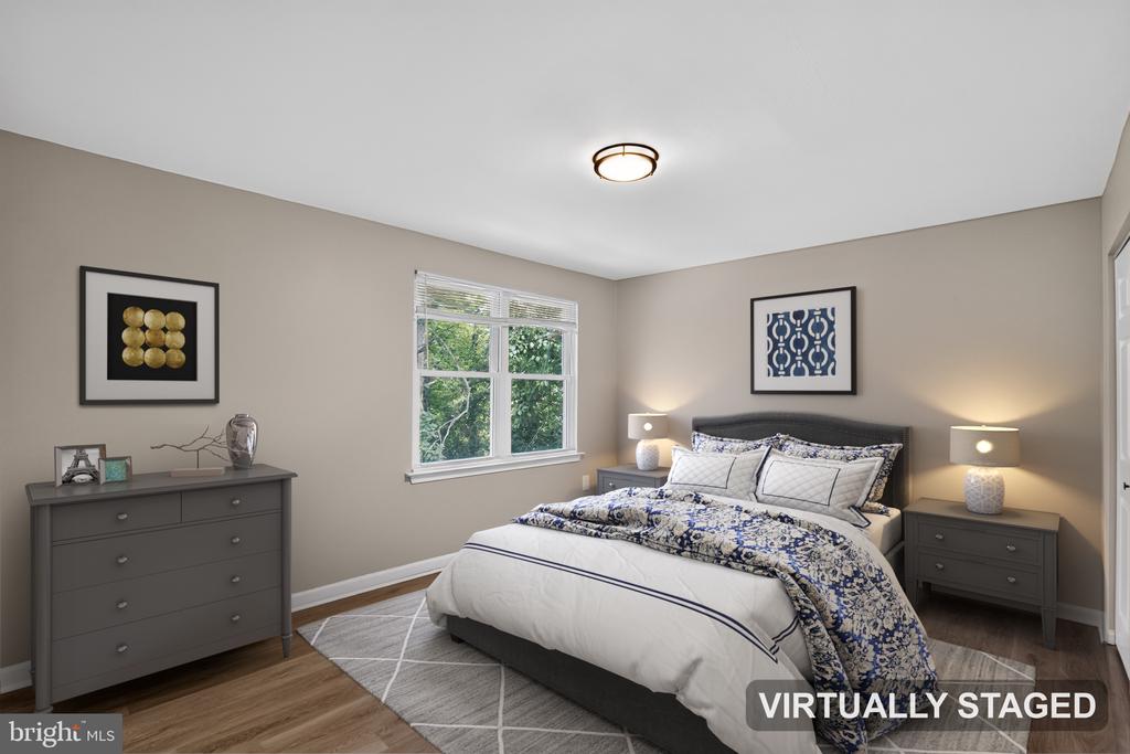 2421 YORK COURT