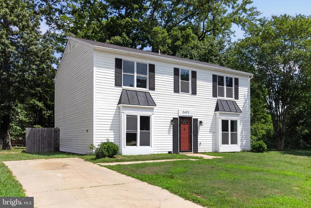 2421 YORK COURT