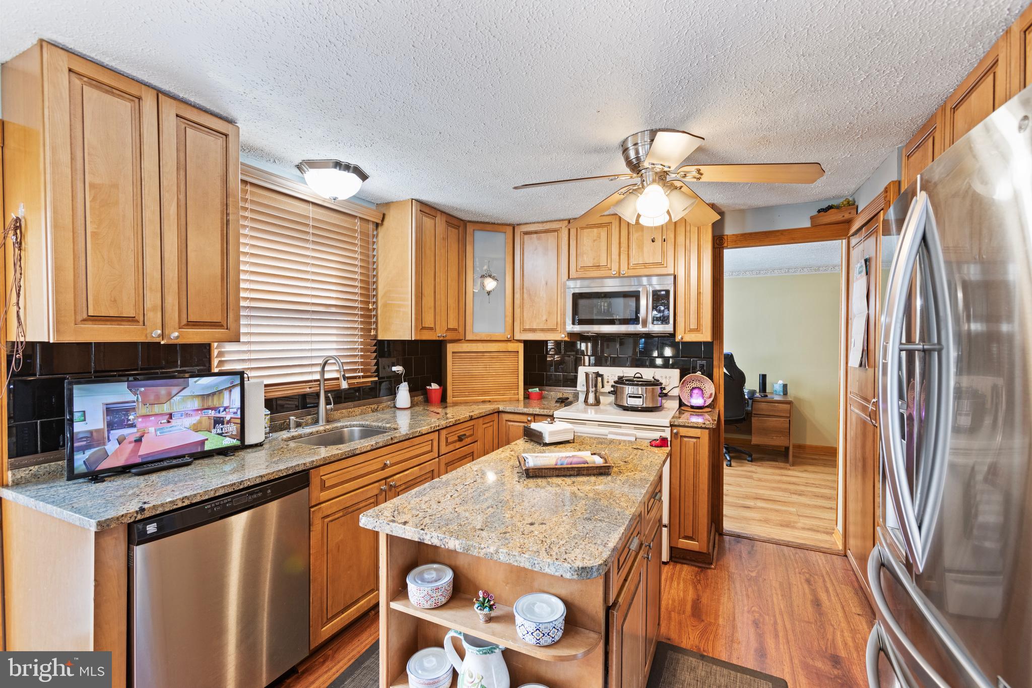 1840 MILLSTREAM DRIVE