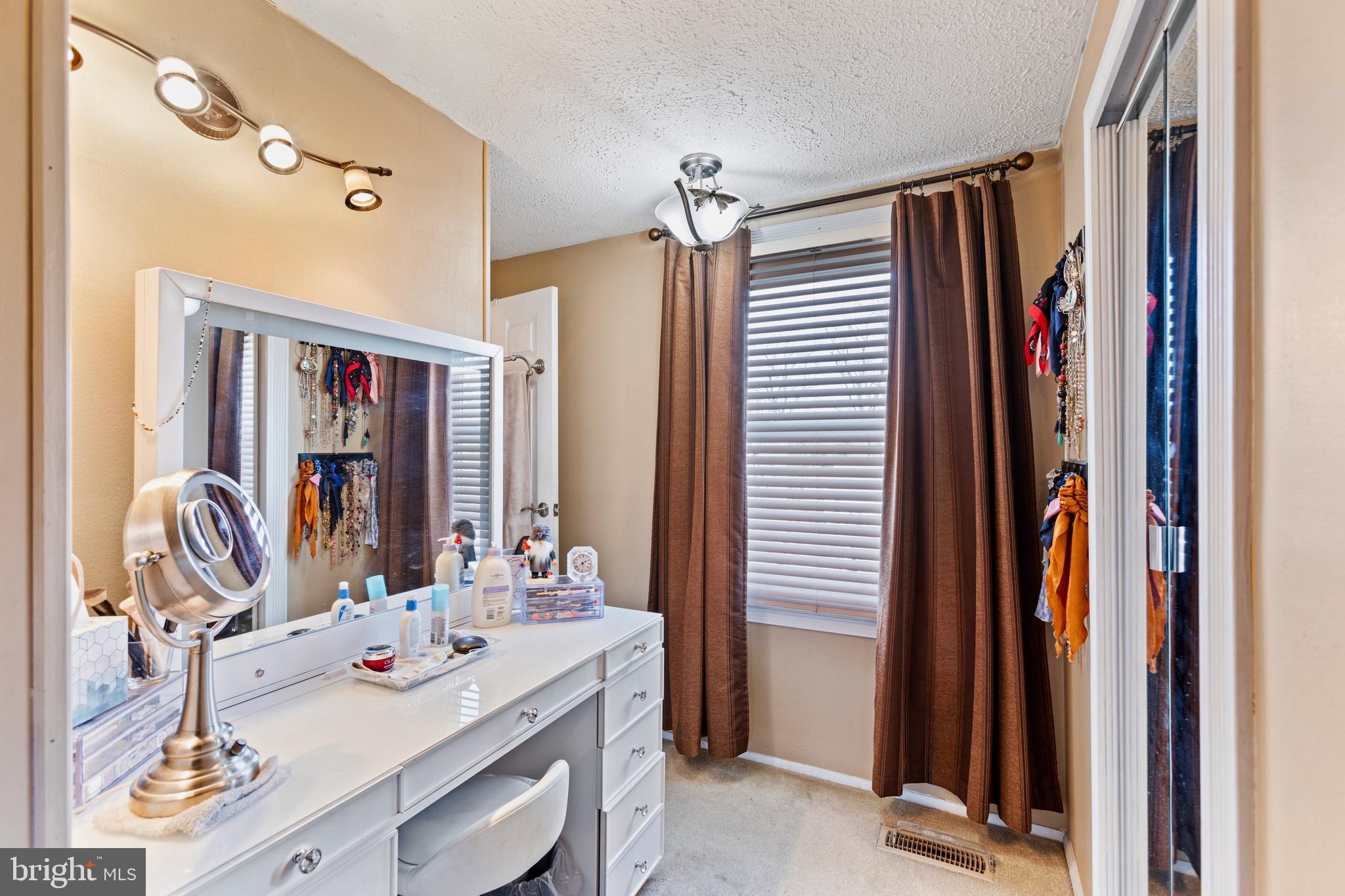 1840 MILLSTREAM DRIVE