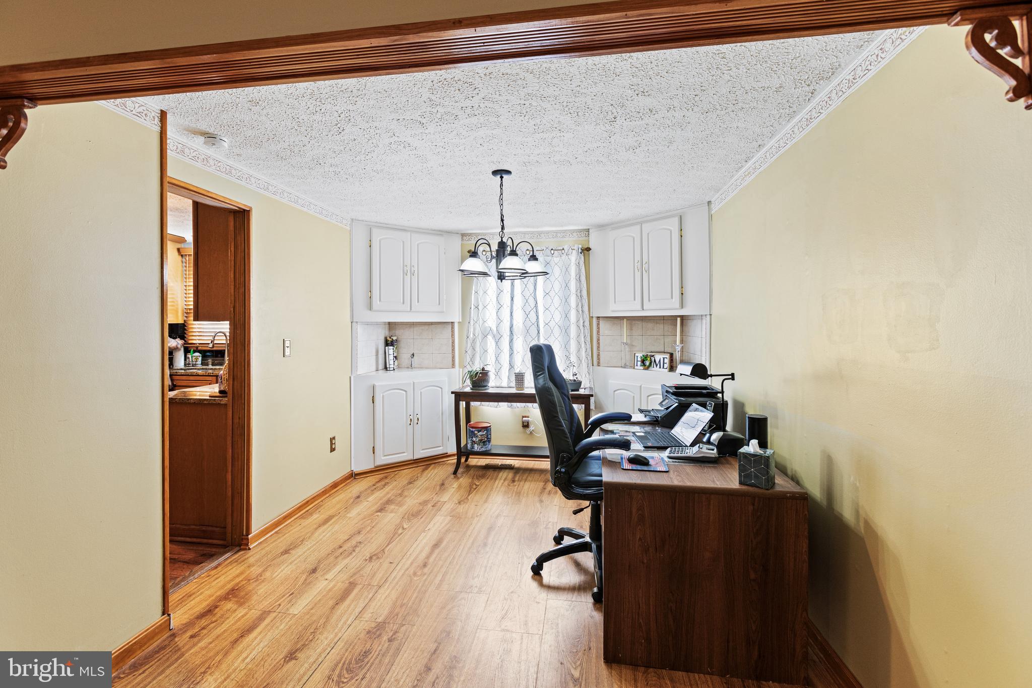 1840 MILLSTREAM DRIVE