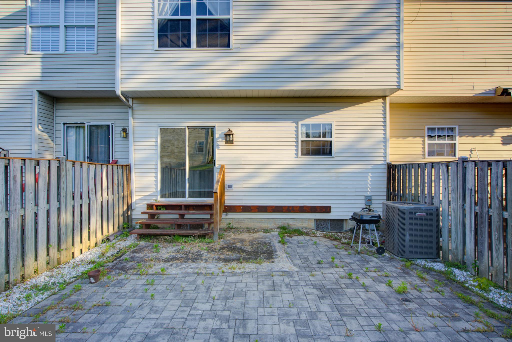 6111 PINE CREST LANE