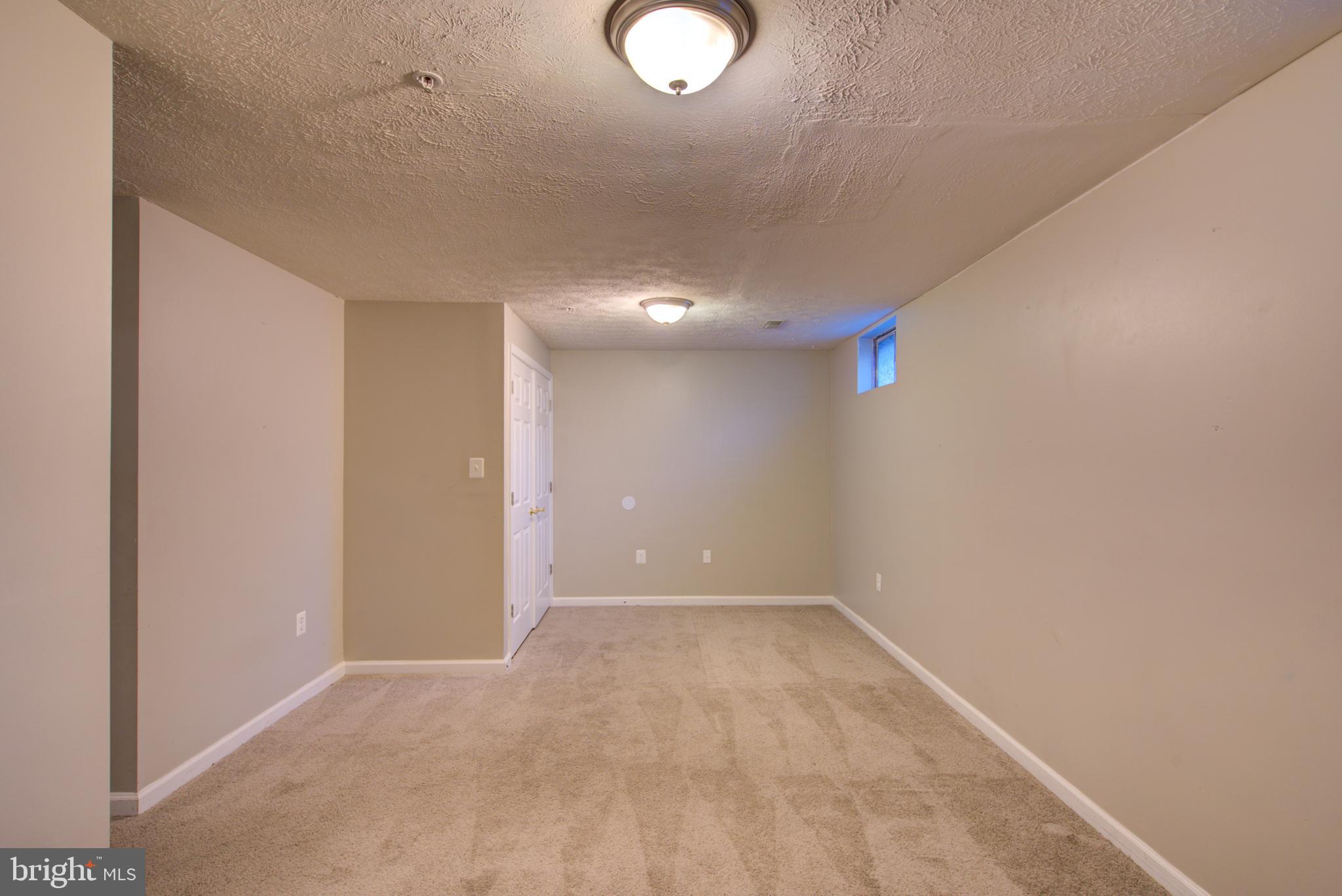 6111 PINE CREST LANE