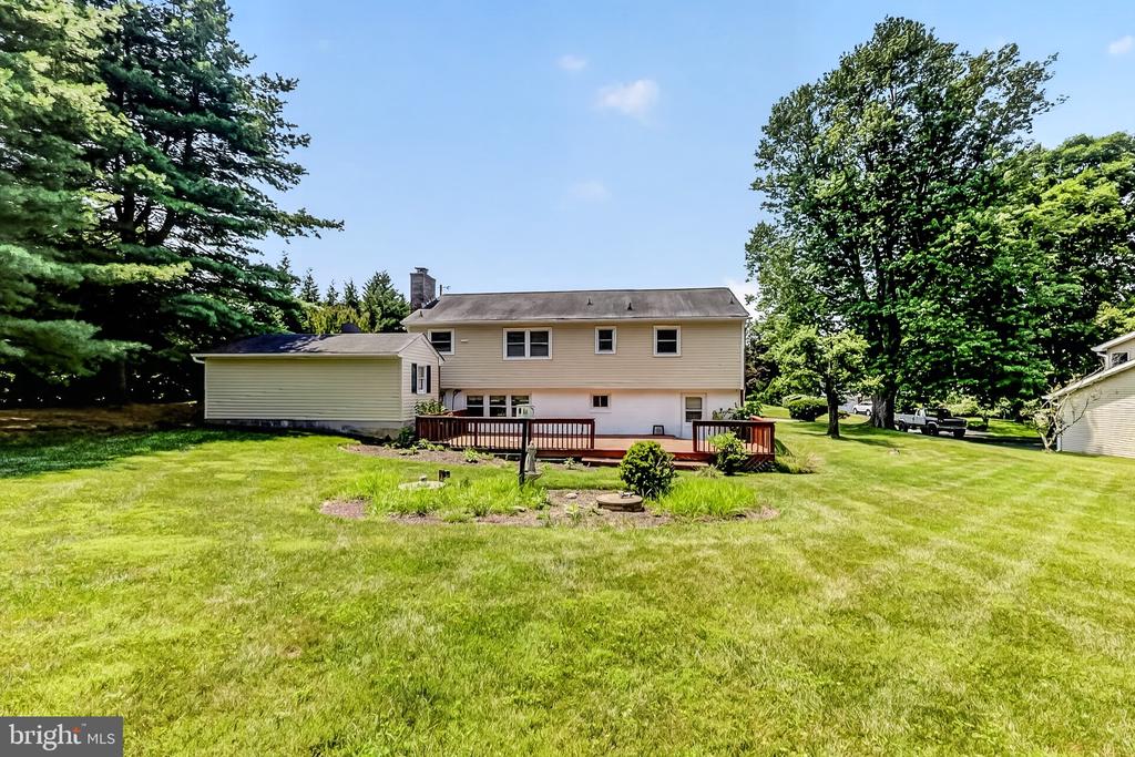 1943 CYPRESS DRIVE