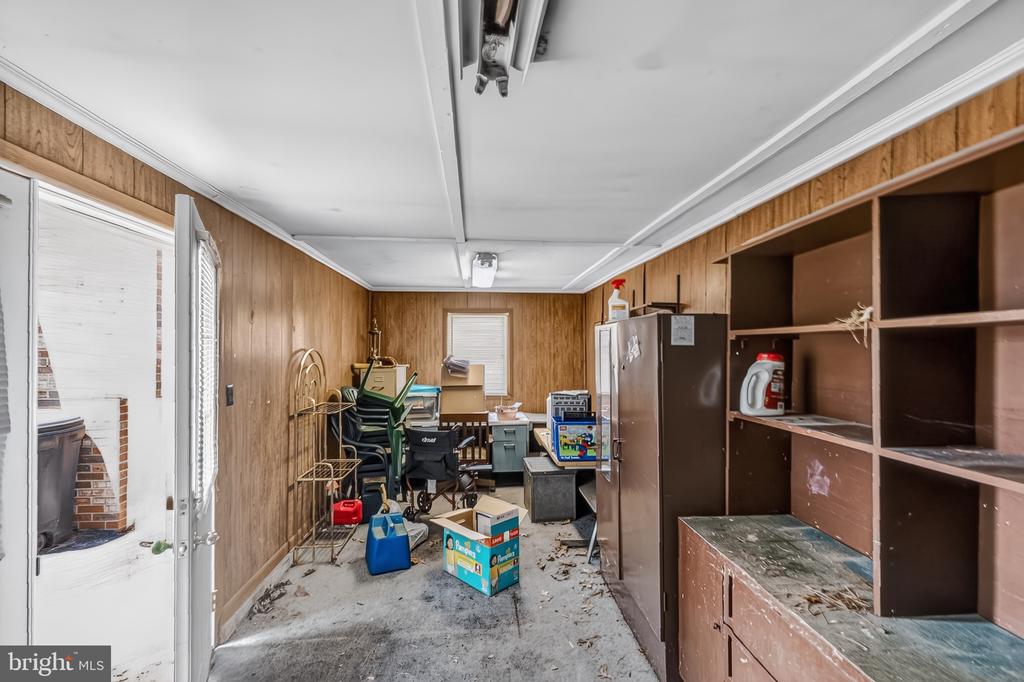 1943 CYPRESS DRIVE