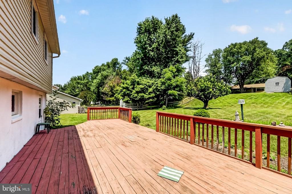 1943 CYPRESS DRIVE
