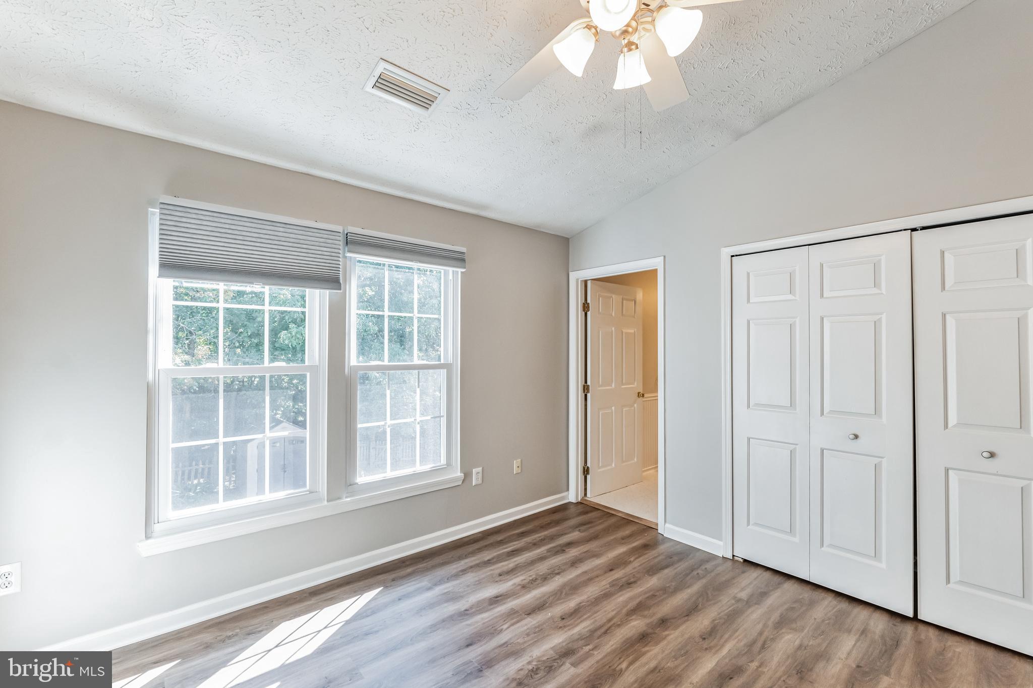 8728 CRESTHILL COURT