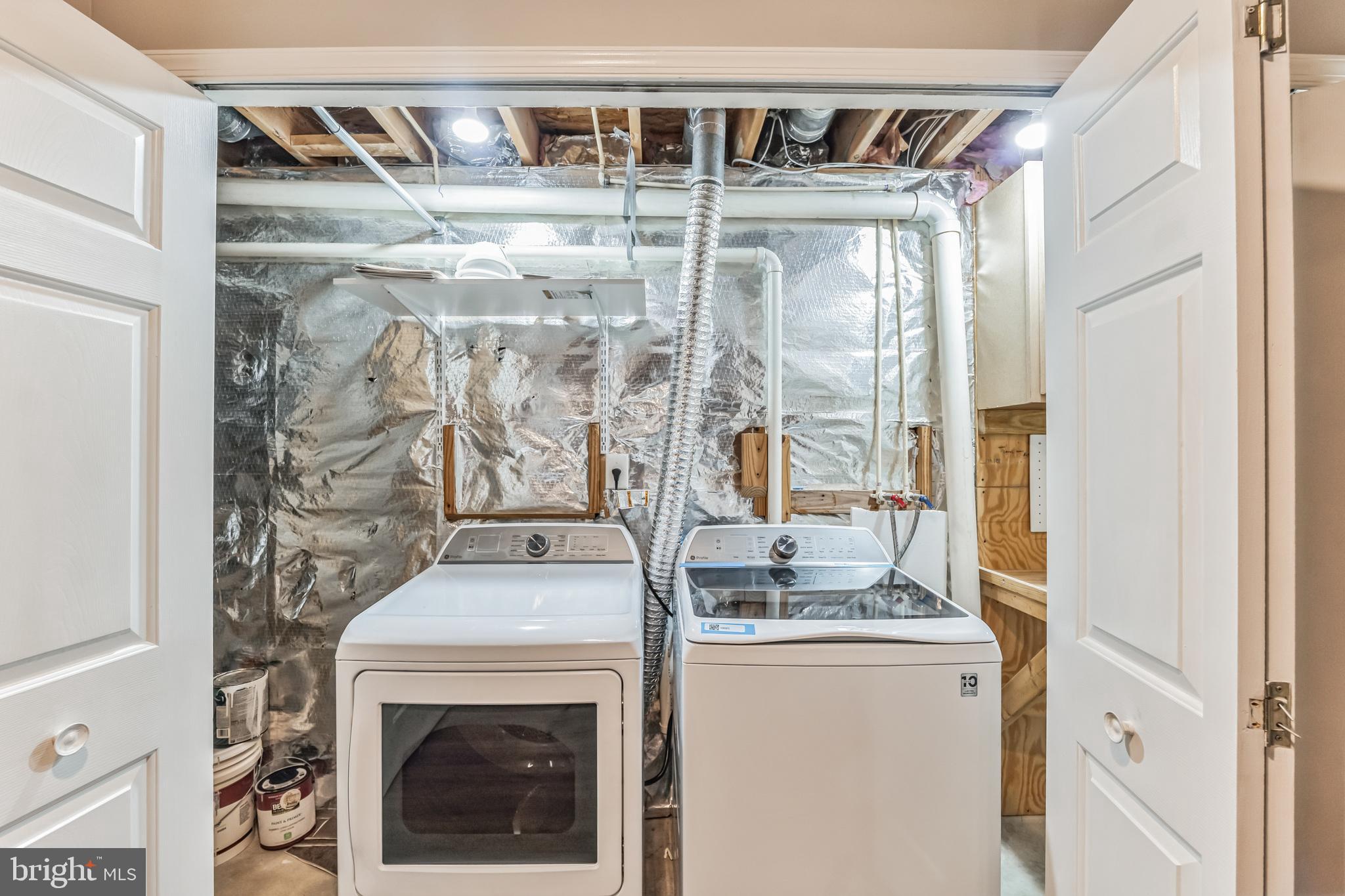 8728 CRESTHILL COURT