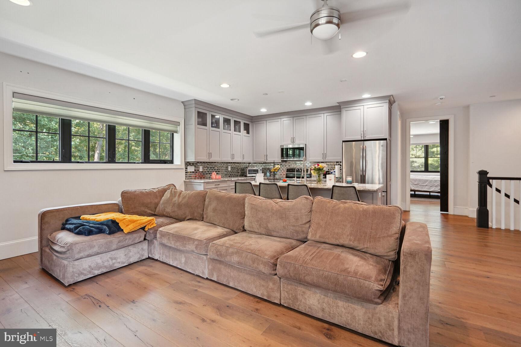 13951 HALLOWELL COURT