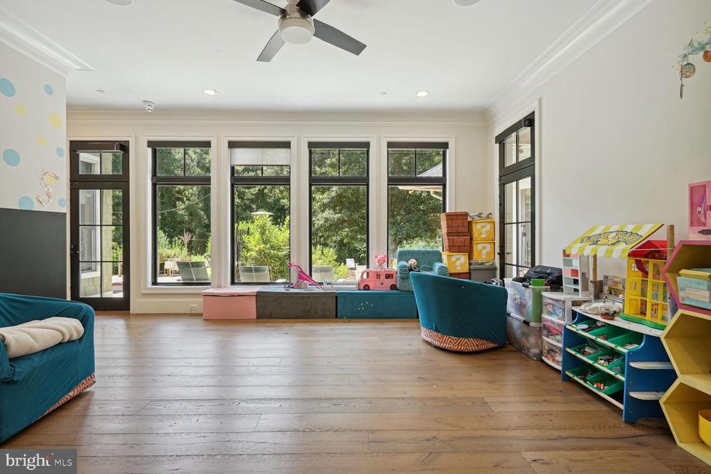 13951 HALLOWELL COURT