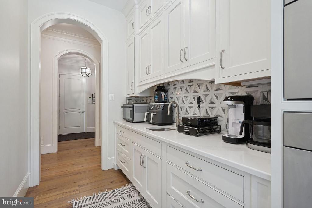 13951 HALLOWELL COURT