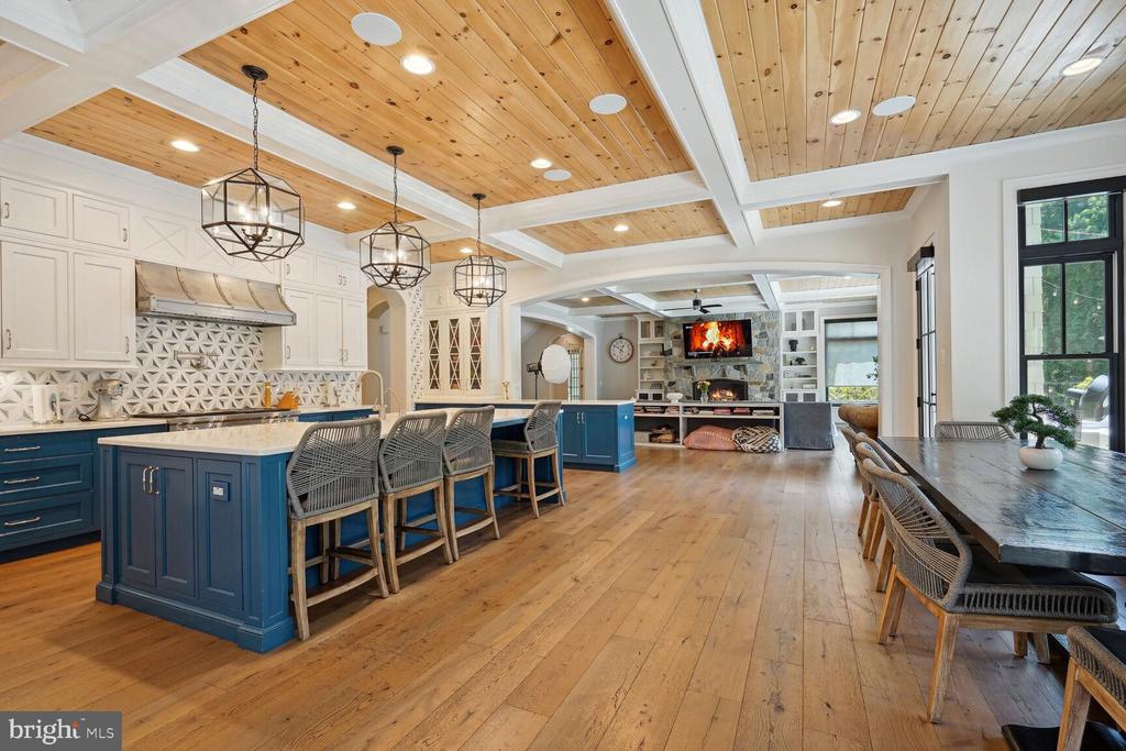 13951 HALLOWELL COURT