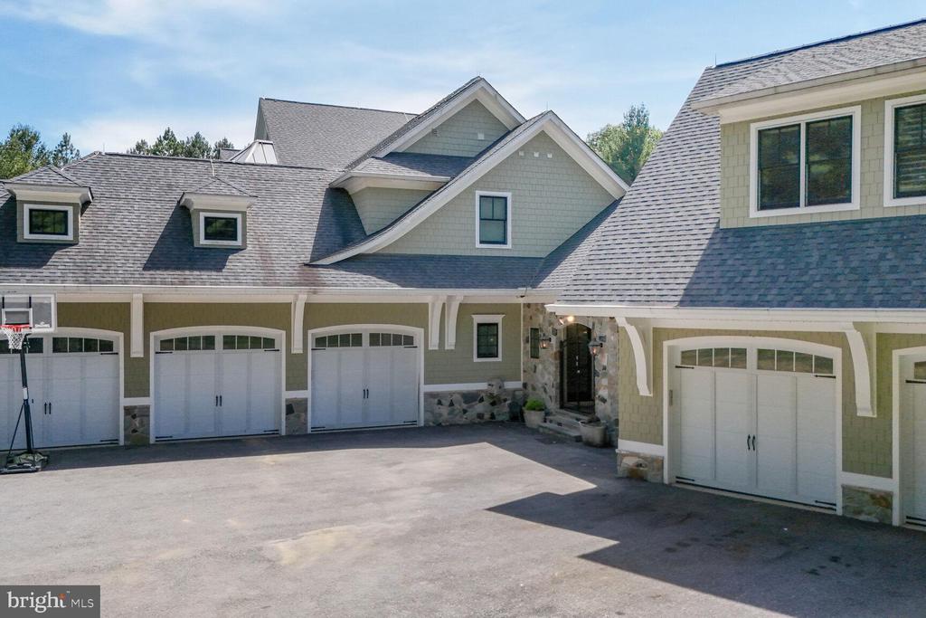 13951 HALLOWELL COURT