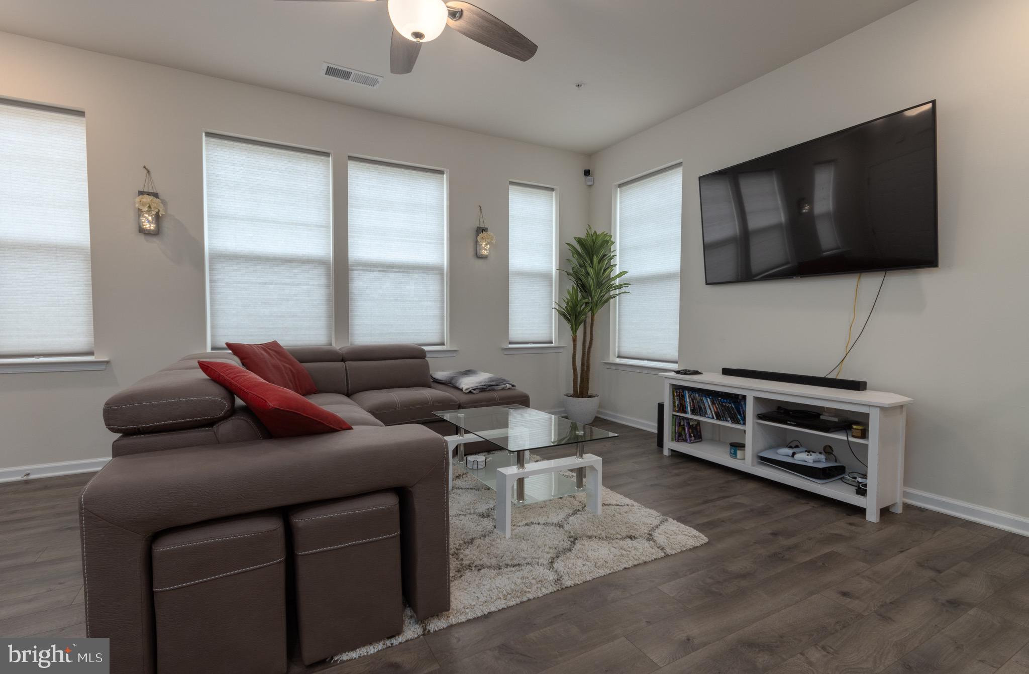 3829 RICHMOND RUN 145